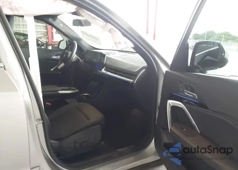 2023 BMW X1 xDrive28I z USA, uszkodzony, nr VIN WBX73EF02P5W62026